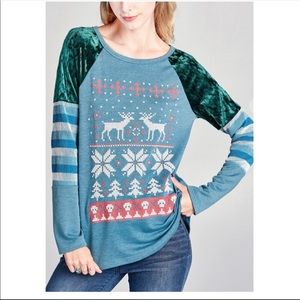 🎄Gorgeous Christmas Top with Velvet Sleeves